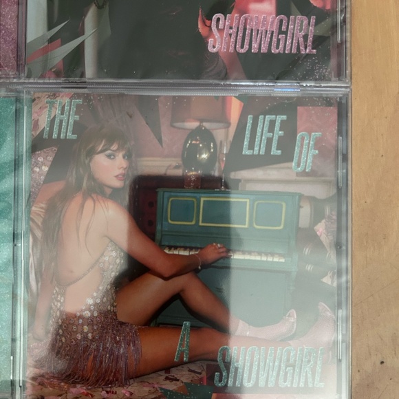 Taylor‎ Swift The Life Of A Show Girl  Cabaret Acoustic CD Full set of 4 In Hand - Picture 6 of 8